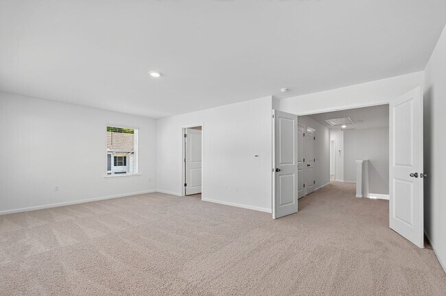 Building Photo - Brand-New End Unit Townhome in Townes at Anderson Farm!