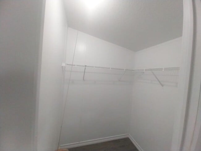 Building Photo - Stunning Manufactured house ready to move in!