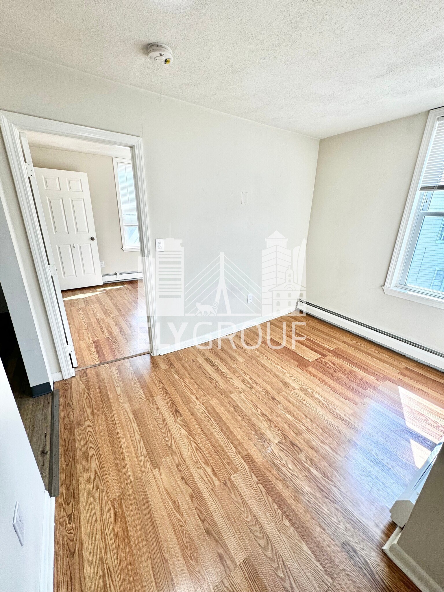 Building Photo - 8 Medford St