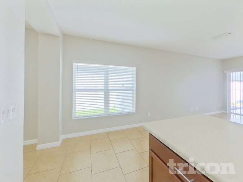 Building Photo - 4784 Marcos Cir