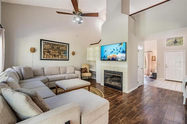 Building Photo - 16105 Stowe Ct