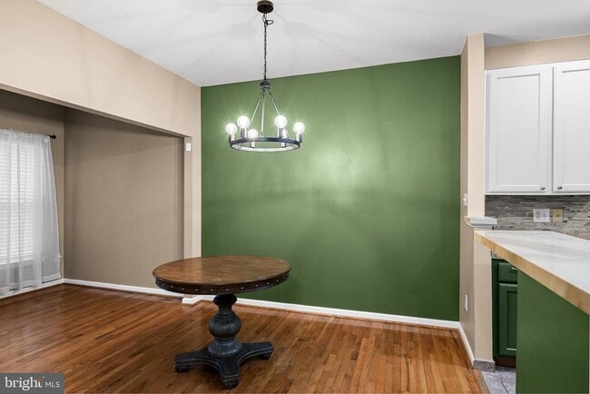 Building Photo - 81 Sassafras Dr