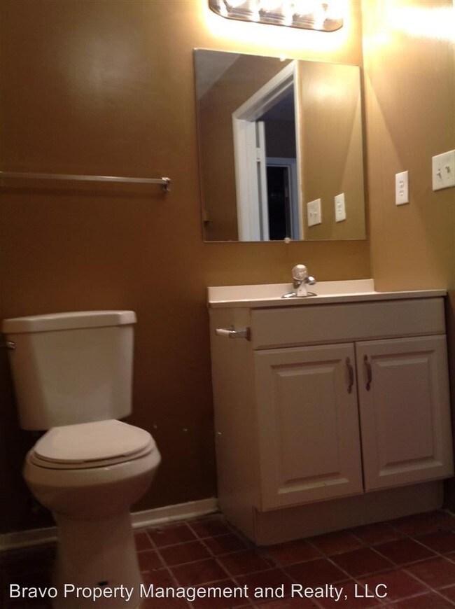 Building Photo - 3072-3078 Destin Cir