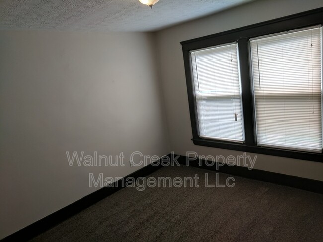 Building Photo - 2103 1/2 E. 31st Street