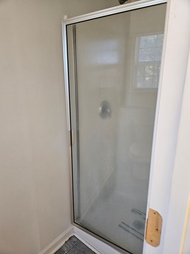 Building Photo - 208 Killdeer Dr