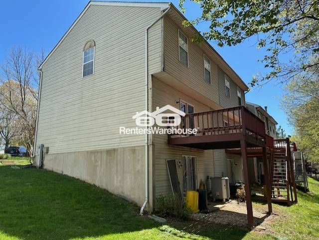 Building Photo - 661 Realm Ct W