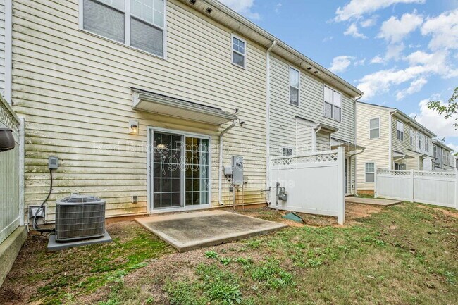 Building Photo - 10617 Bunclody Dr