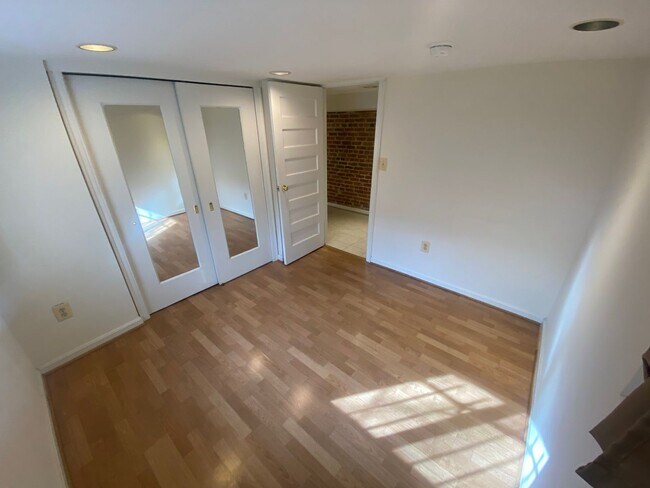 Building Photo - 3157 18th St NW