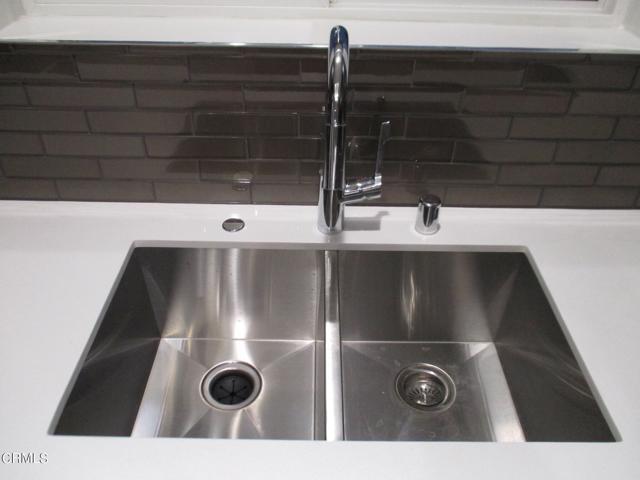 Building Photo - 21028 E Cypress St