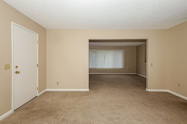 Building Photo - 517DEBBIEDRIVE