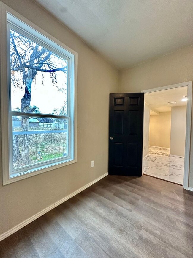 Building Photo - COMING MAY 2026!!! - Fully Remodeled 3-Bedroom Home w/ Bonus Room!!