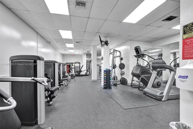 Building Photo - 3800 S Ocean Dr