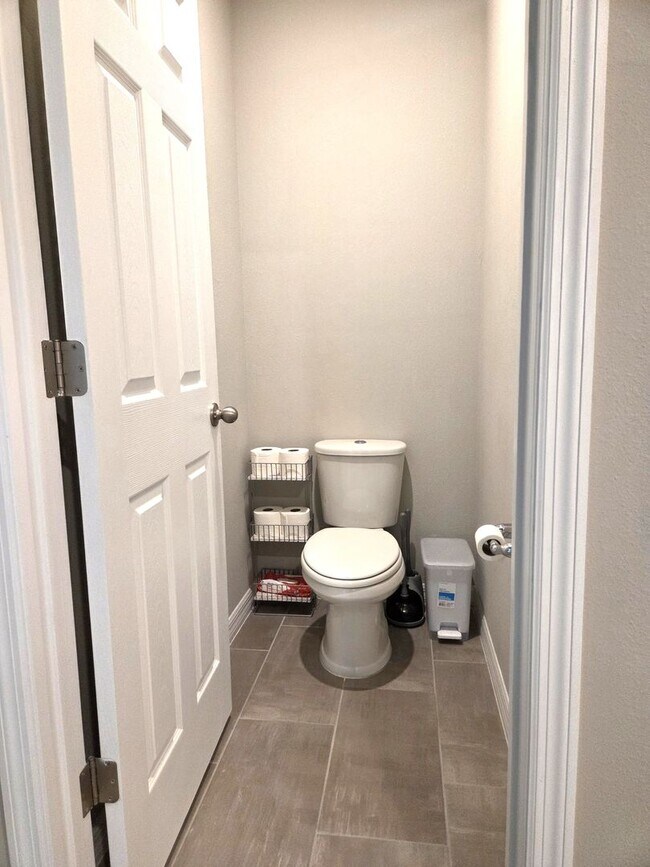 Building Photo - Pet Friendly Home in Cagan Crossings East