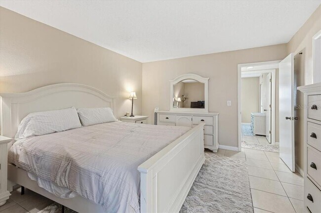 Building Photo - 1531 Placida Rd