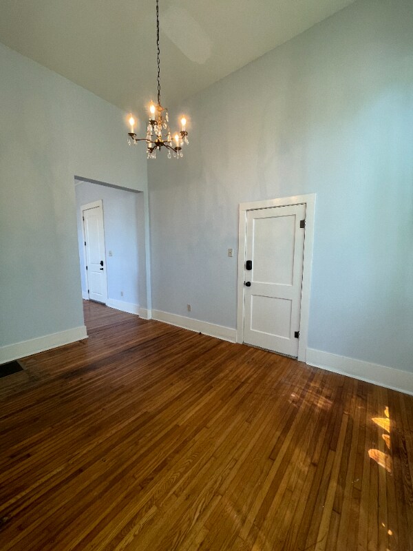 Building Photo - 920 Scott St