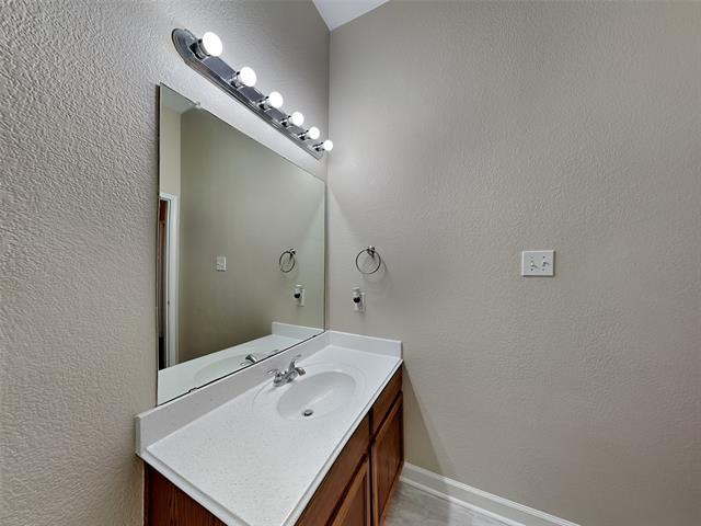Building Photo - 2707 Whisper Ct