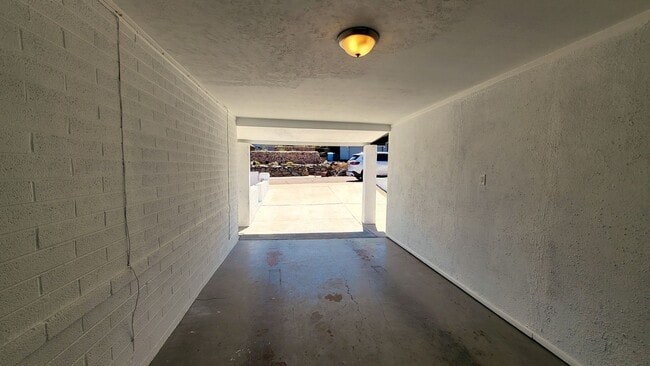 Building Photo - Fully Remodeled Home in North Phoenix – Move-In Ready!