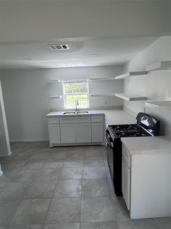Building Photo - 21534 Cedar Ln