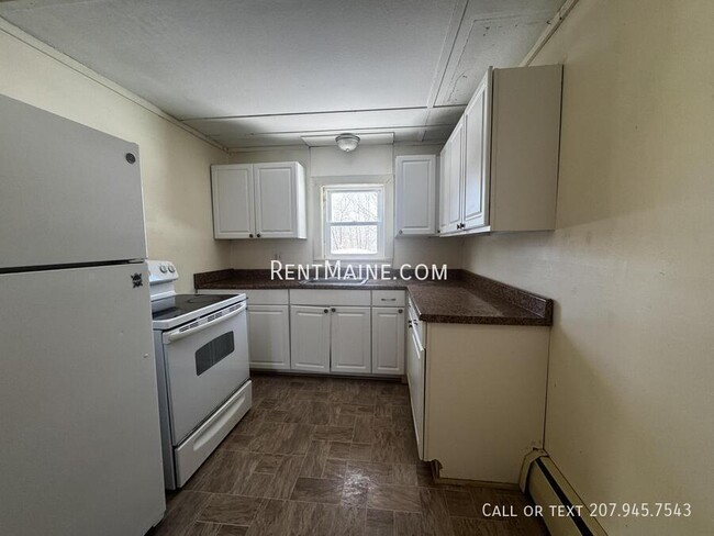 Building Photo - 114 Riverside Dr