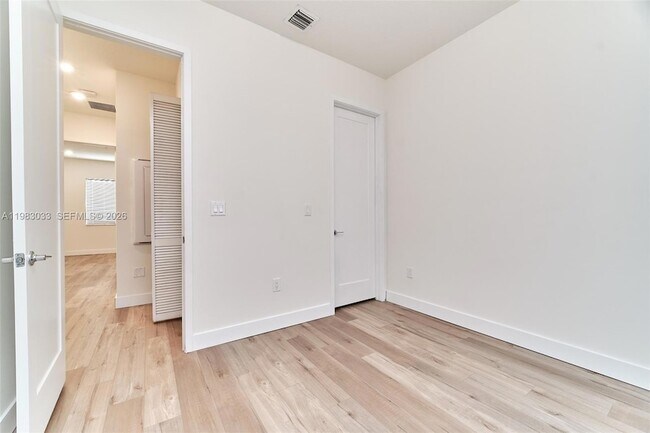 Building Photo - 10447 NW 66th St