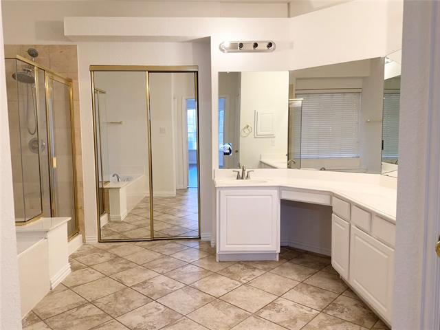 Building Photo - 4516 Avebury Dr