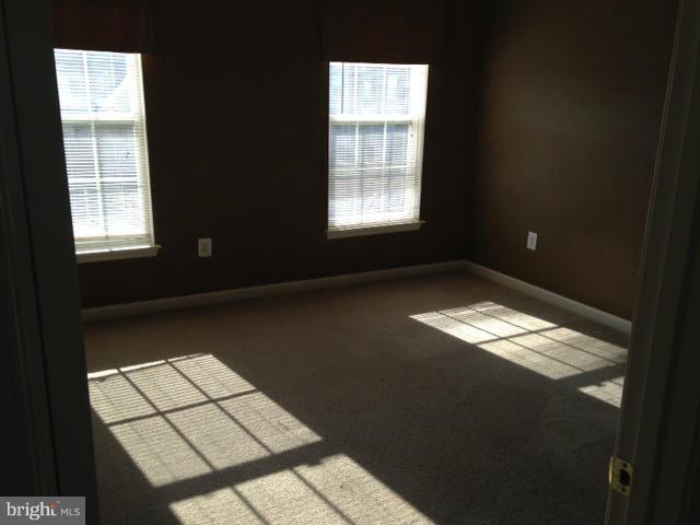Building Photo - 72 Maddex Farm Dr