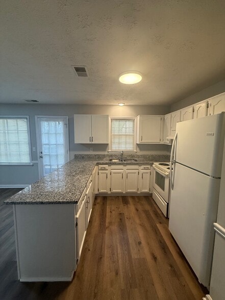 Building Photo - 4363 Redgate Rd