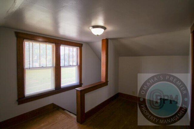 Building Photo - 2802 S 31st St