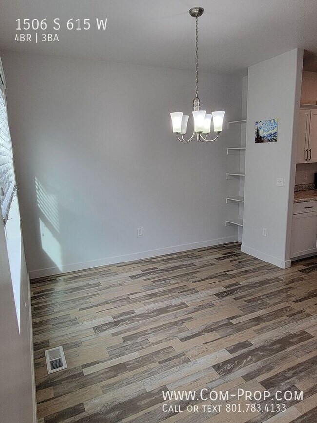 Building Photo - 1506 615 W