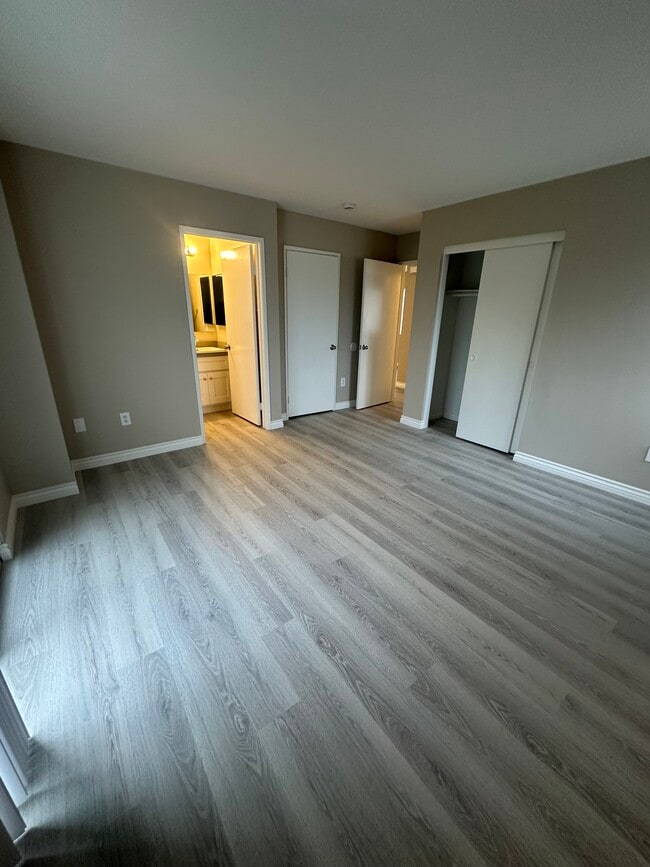 Building Photo - 20609 Seine Ave