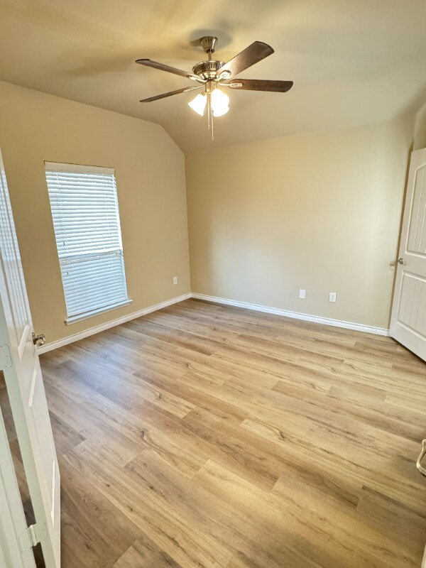 Building Photo - 10509 Sandy Mountain Dr