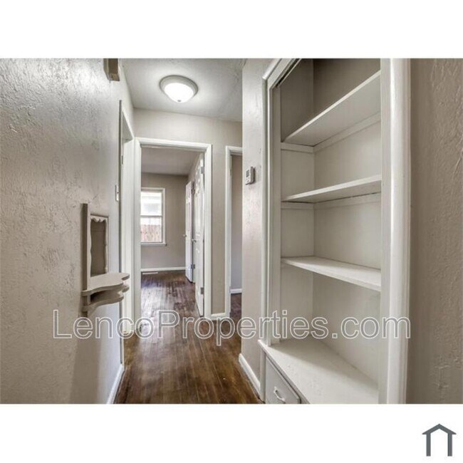 Building Photo - 2741 SW Murray Dr