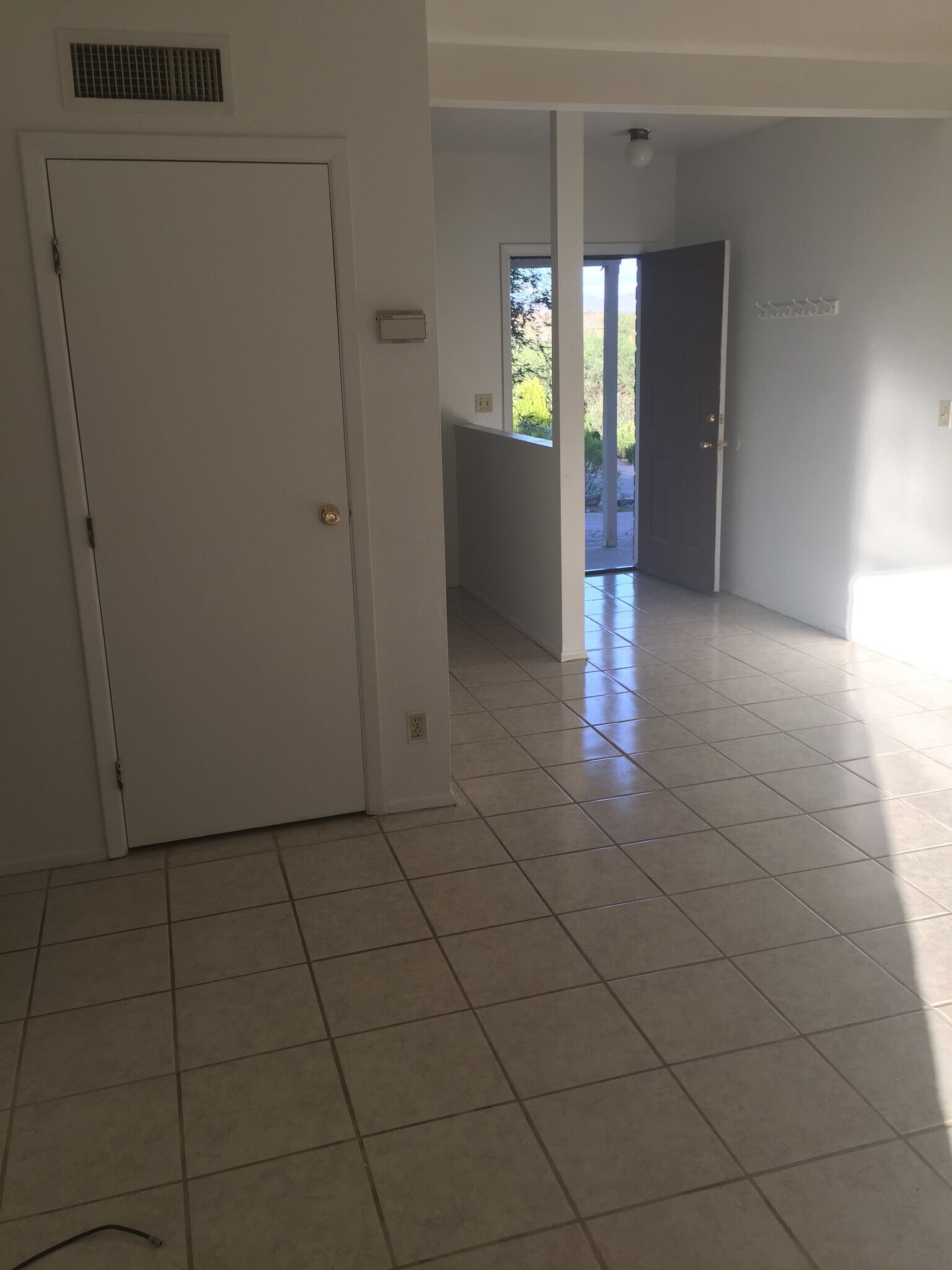Building Photo - 1238 Urano Ct