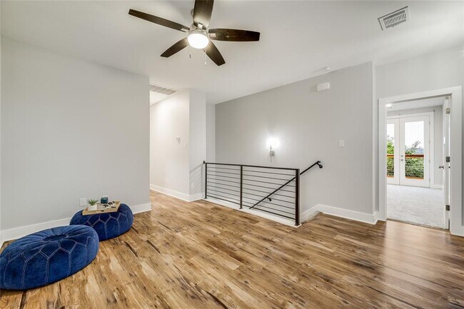 Building Photo - 18529 Staghorn Dr