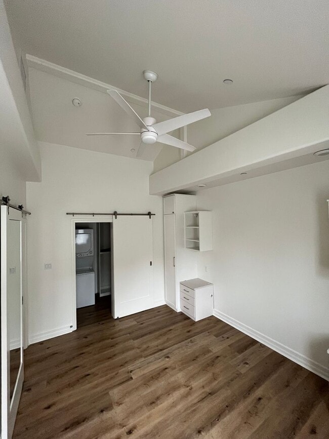 Building Photo - Beachy Montecito Cottage