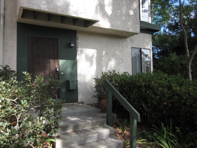 Primary Photo - LA JOLLA - 2 Br + Den, Private End Unit To...