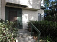 Building Photo - LA JOLLA - 2 Br + Den, Private End Unit To...