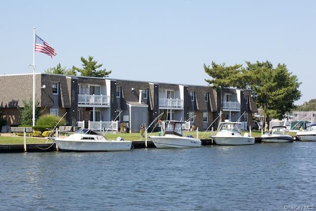 Building Photo - 16 Mainsail Dr