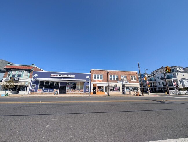 Building Photo - 6405 Ventnor Ave