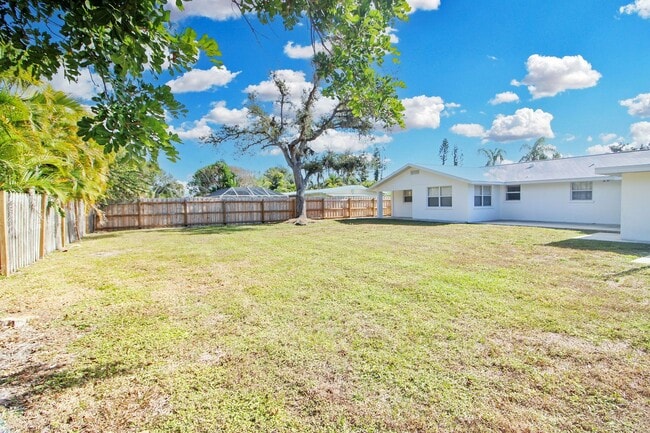 Building Photo - Nokomis Annual Home for Rent