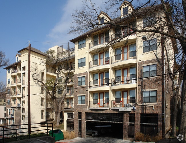 Building Photo - Texan Campus