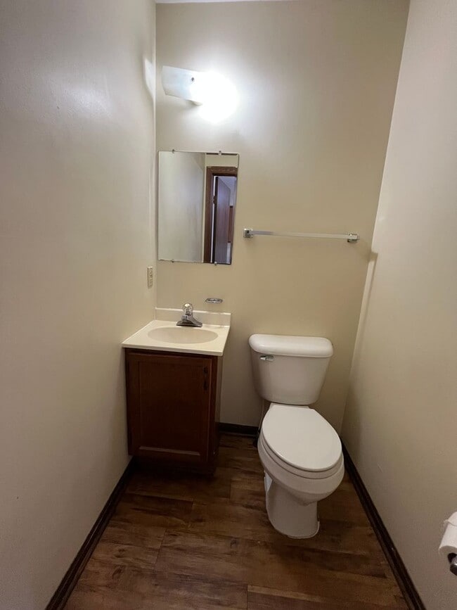 Building Photo - 2 Bedroom Townhouse for rent near EMU