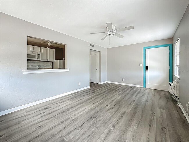 Building Photo - 101 154th Ave