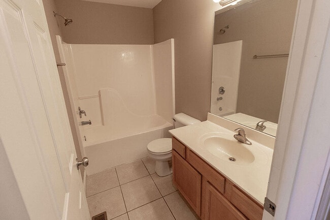 Building Photo - 4802 Edenton Blvd