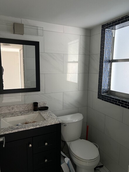 Building Photo - 8360 Sands Point Blvd