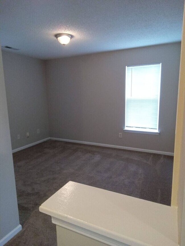 Building Photo - Great Home Close To Historical Downtown Matthews!