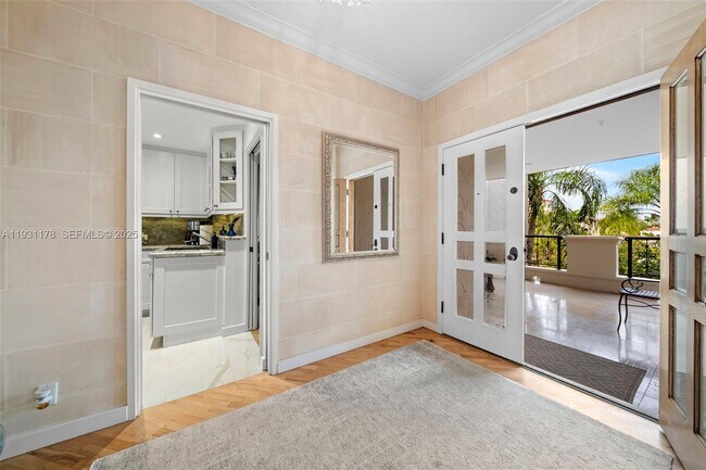 Building Photo - 2332 Fisher Island Dr