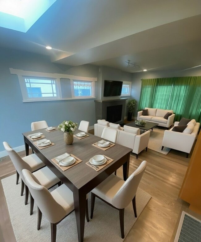 Building Photo - Charming 2-Bedroom Home in the Heart of Berkeley!