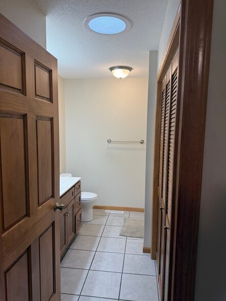Upstairs Full Bathroom - 103 Sand Lake Ct