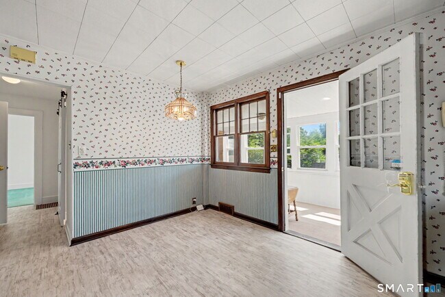 Building Photo - 21 Victory Ct